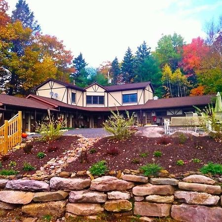 Lake Harmony Inn エクステリア 写真